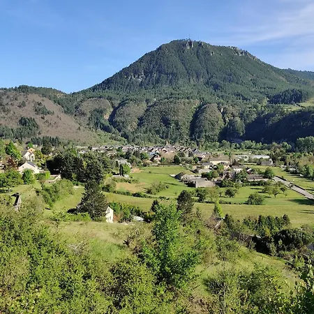 Grande Maison De Village Entierement Renovee * Ispagnac